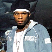 50 Cent Ngefans Berat Ashton Kutcher